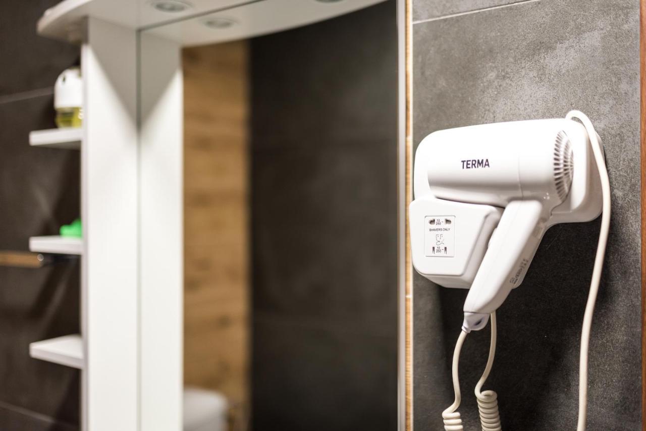 Slatki Snovi II Hotel Knin Ngoại thất bức ảnh