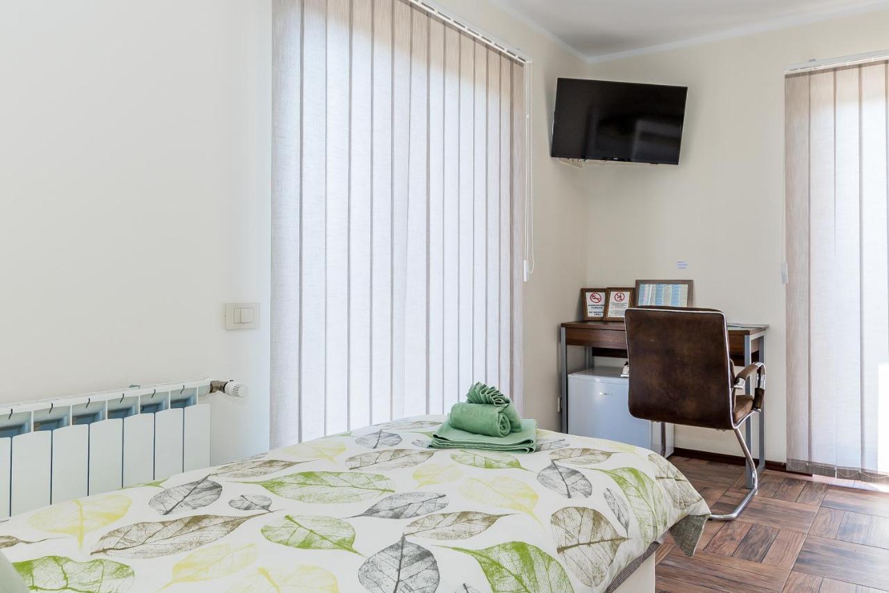 Slatki Snovi II Hotel Knin Ngoại thất bức ảnh