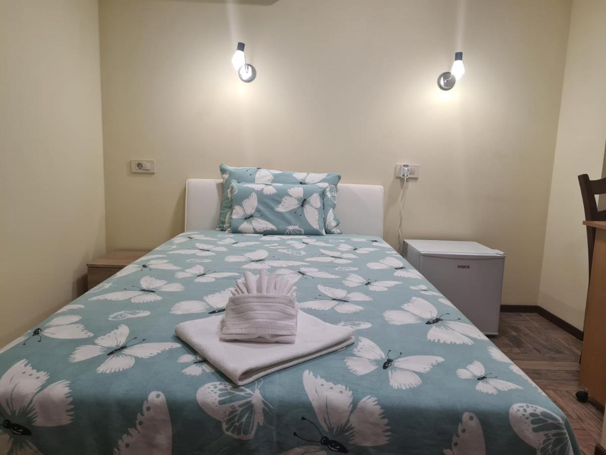 Slatki Snovi II Hotel Knin Ngoại thất bức ảnh
